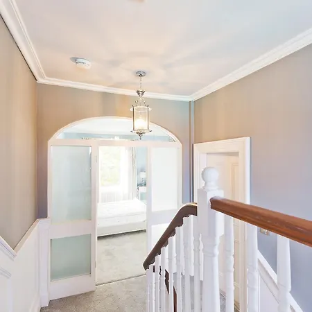 Center Of Dublin: Walk Everywhere Apartment